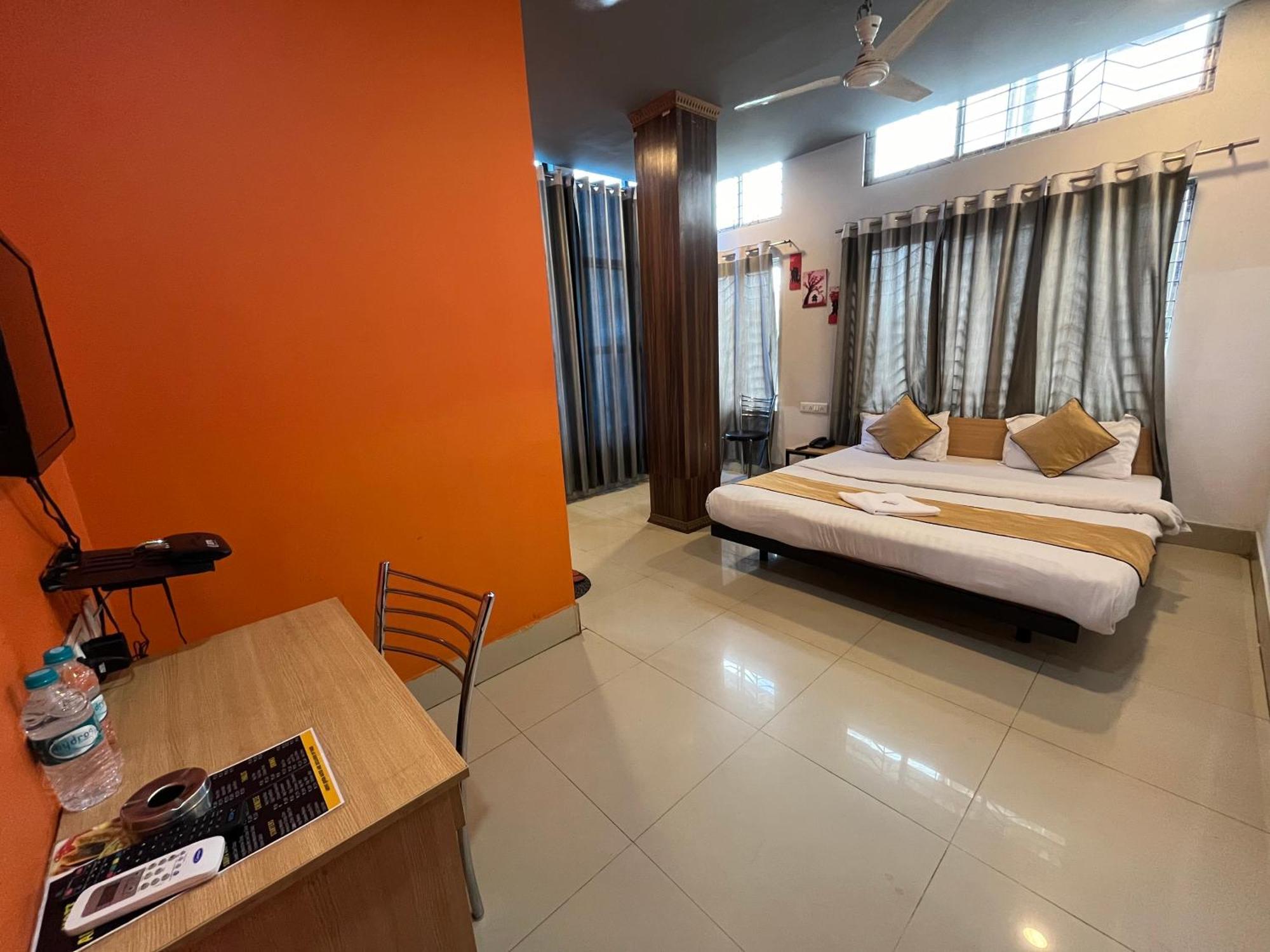 Hotel Aditya Palace Guwahati Exterior foto